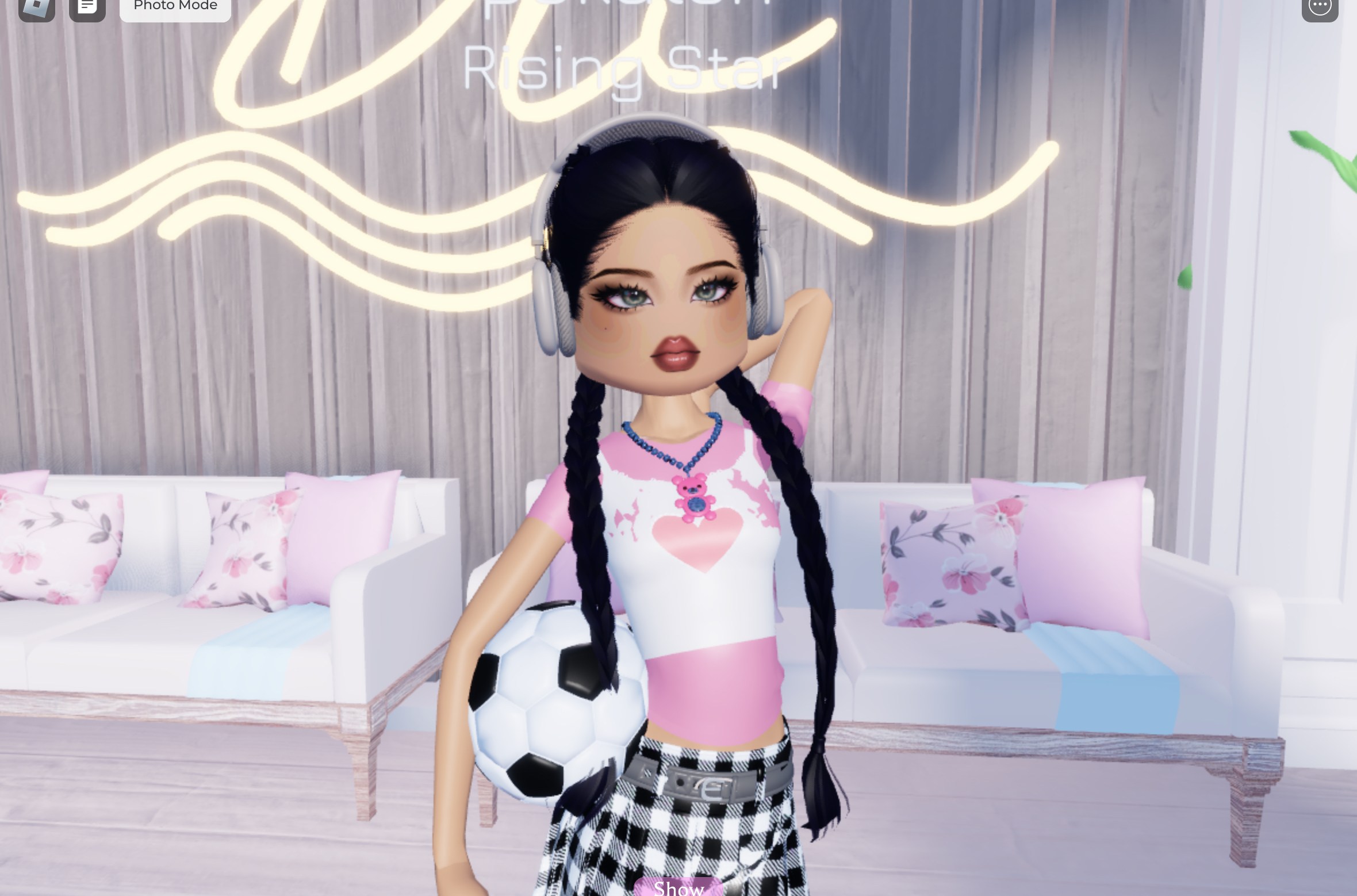 I’m heartbroken no one likes my outfits in Dress to Impress